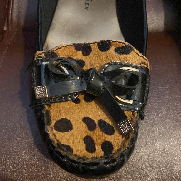 Flats - Picture 5 of 6